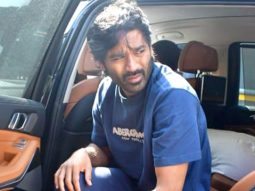 Paps capture a glimpse of Dhanush as he gets into his vanity van