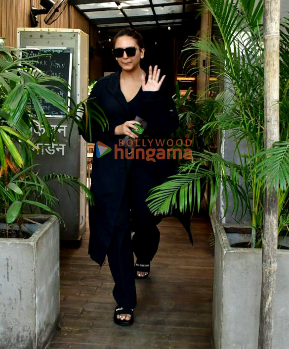 photos aditya roy kapur and huma qureshi snapped in juhu 1