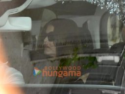 Photos: Aishwarya Rai Bachchan snapped outside a dental clinic in Khar
