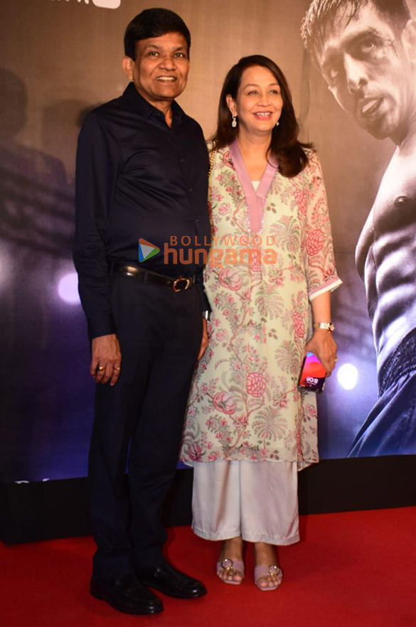 photos ananya panday alaya f and others grace the premiere of chandu champion 1044 14