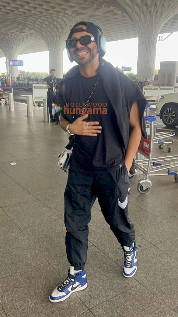 photos aparshakti khurana and poonam pandey snapped at the airport 3