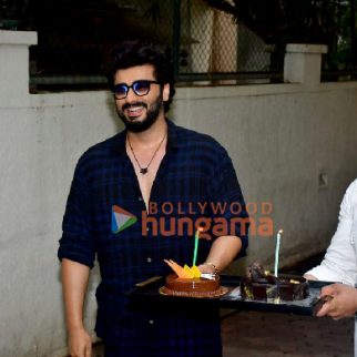 Photos: Arjun Kapoor snapped celebrating birthday with fans and media, cuts cake