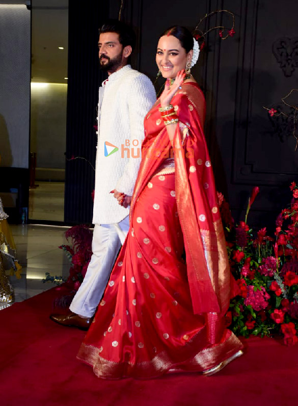 photos celebs grace sonakshi sinha and zaheer iqbals reception bash 1 5