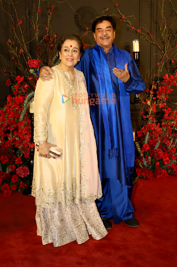 photos celebs grace sonakshi sinha and zaheer iqbals reception bash 1 9
