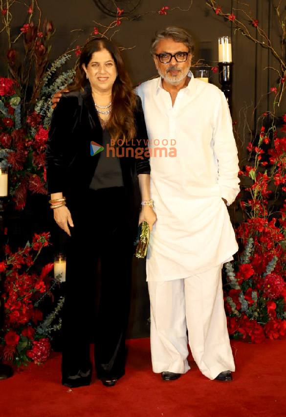 photos celebs grace sonakshi sinha and zaheer iqbals reception bash 9 3