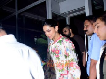 Photos: Deepika Padukone with mom spotted at Bandra