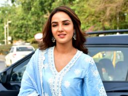 Photos: Jasmine Bhasin snapped in Juhu