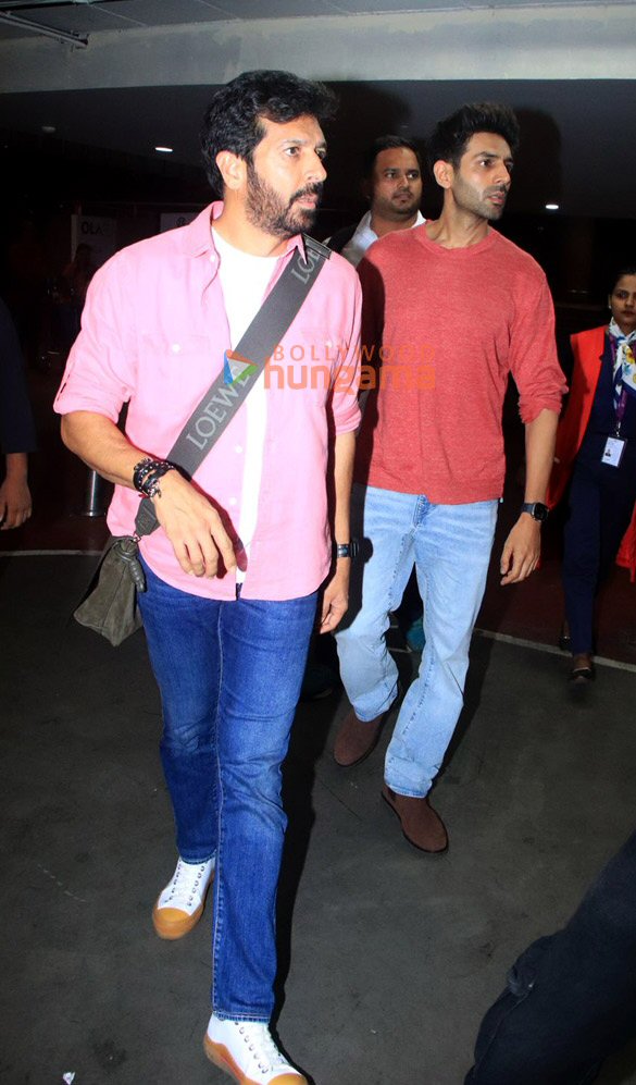 Photos: Kartik Aaryan, Kabir Khan, Raai Laxmi and others snapped at the airport Photos: Kartik Aaryan, Kabir Khan, Raai Laxmi and others snapped at the airport
