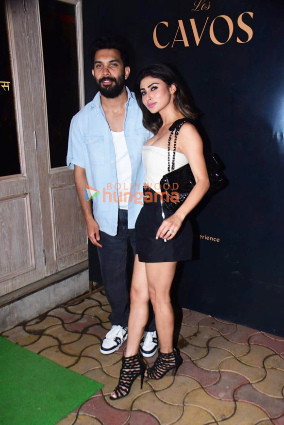 photos mouni roy and suraj nambiar snapped at los cavos in bandra 20 4