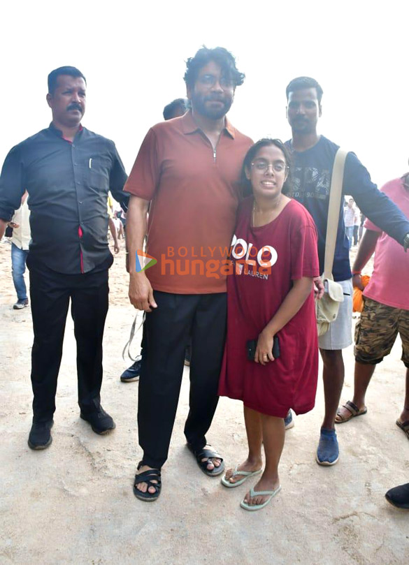 photos nagarjuna and dhanush spotted on location for a shoot 2