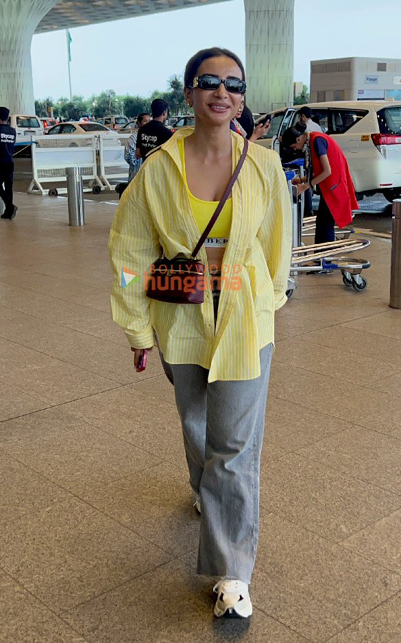 photos patralekha ishita raj sharma shreyas talpade and others snapped at the airport 1