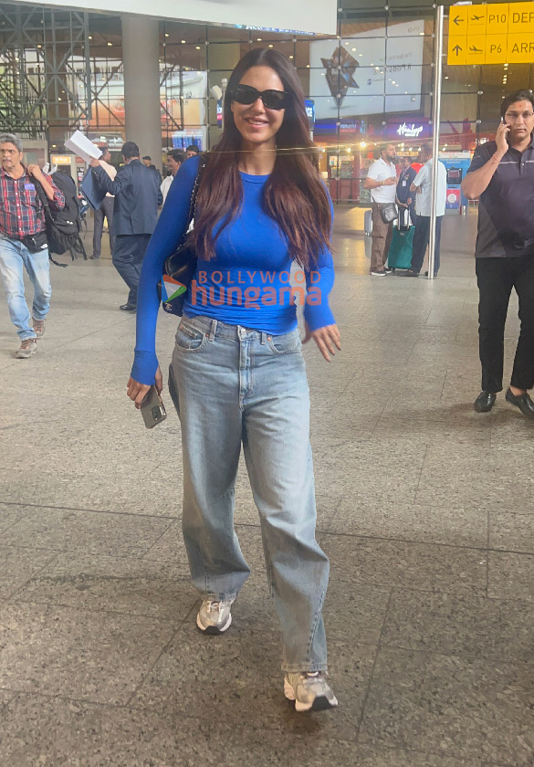 photos rashmika mandanna and sonam bajwa snapped at the airport 2
