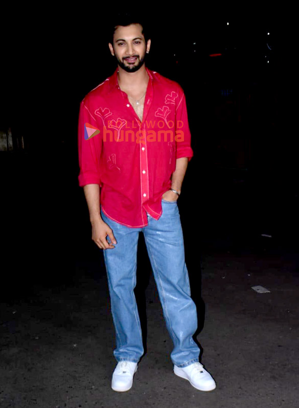 photos rohit saraf pashmina roshan and jibraan khan snapped promoting their film ishk vishk rebound 6