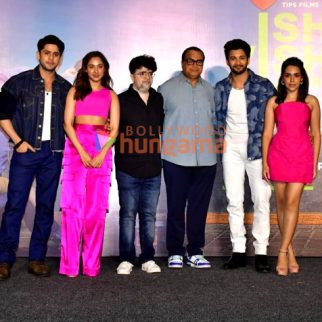 Photos: Rohit Saraf, Pashmina Roshan and others snapped at the trailer launch of Ishq Vishk Rebound