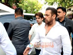 Photos: Salman Khan, Sonu Sood and others snapped at Amol Kale’s house