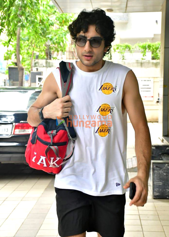 photos sharvari wagh and ibrahim ali khan snapped at the gym in juhu 4
