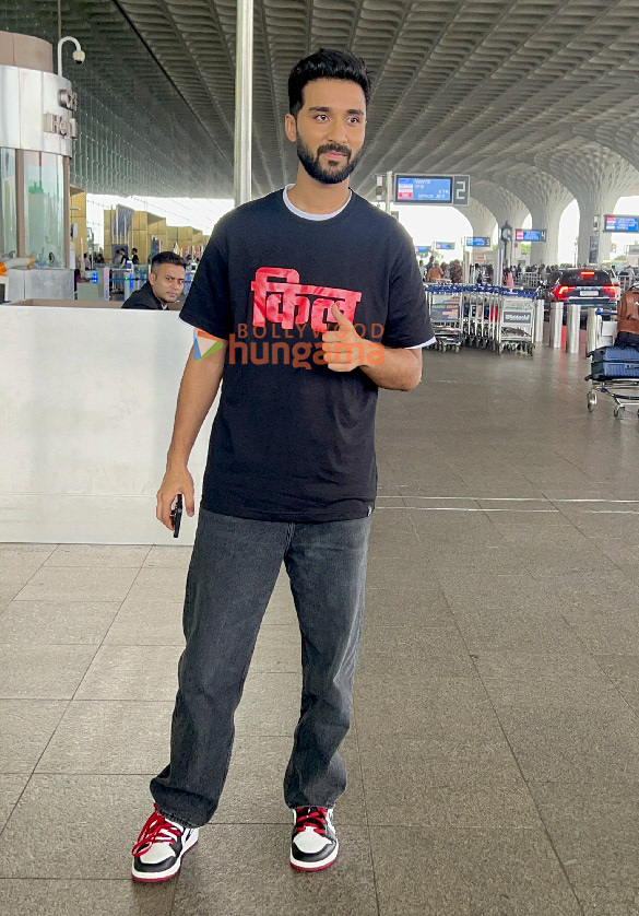 photos shraddha kapoor lakshya raghav juyal snapped at the airport 5
