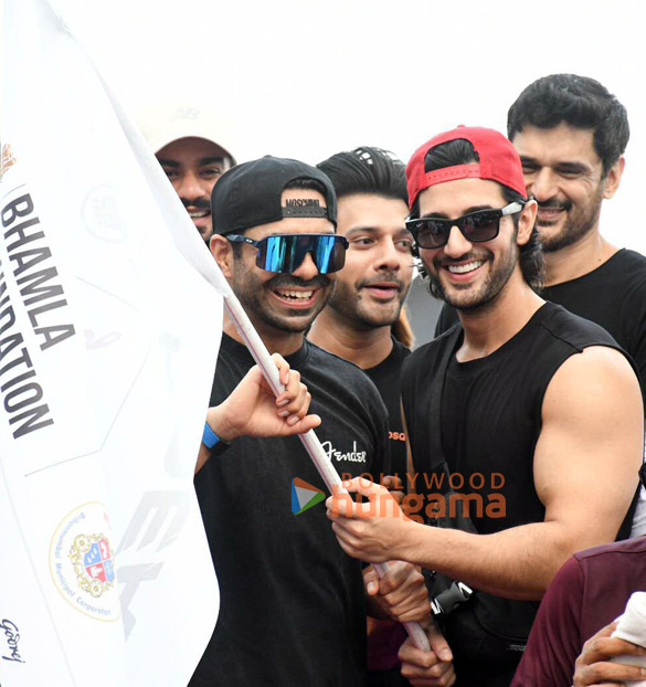 photos sunny kaushal taha shah badussha aditya seal and others attend bhamla foundations green ride cyclothon in bandra 3