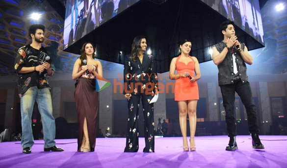 photos taapsee pannu pashmina roshan rohit saraf and others snapped at flipkart glam up fest 2024 2