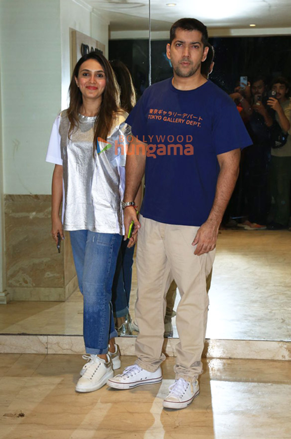 photos varun dhawan rohit dhawan and jaanvi desai dhawan were snapped at arjun kapoors birthday bash at his residence 4