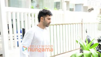 Photos: Varun Dhawan leaves from Hinduja Hospital in Bandra