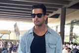 Ravi Dubey looks super cool as he rocks his denim jacket at the airport