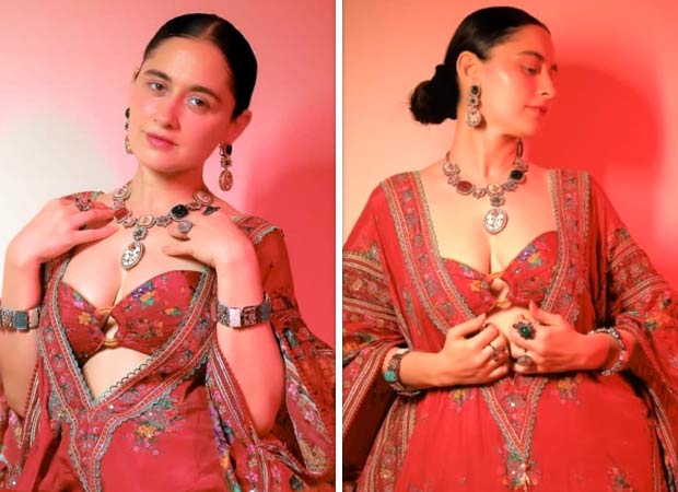 Sanjeeda Shaikh looks magnificent in Kaftan outfit paired with bralette