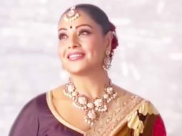 Bipasha Basu in a saree is so beautiful!