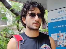 Ibrahim Ali Khan gets clicked by paps in this gym attire