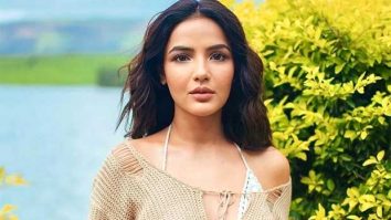Jasmine Bhasin steps out for the first time after cornea damage, shares glimpse of recovery