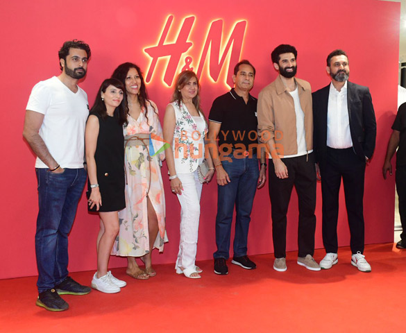 photos aditya roy kapur and others snapped at hm store launch in bandra mumbai 009