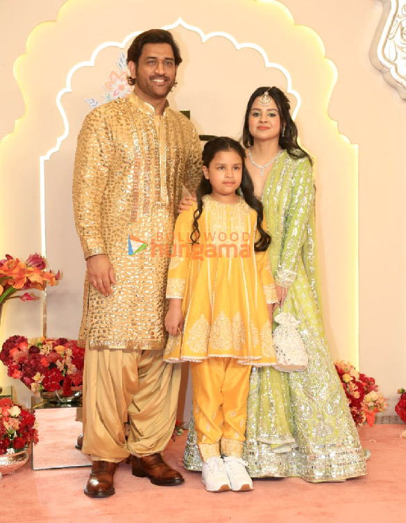 photos ananya panday john cena sara ali khan and others attend the wedding ceremony of anant ambani and radhika merchant 701 3 photos ananya panday john cena sara ali khan and others attend the wedding ceremony of anant ambani and radhika merchant 701 3