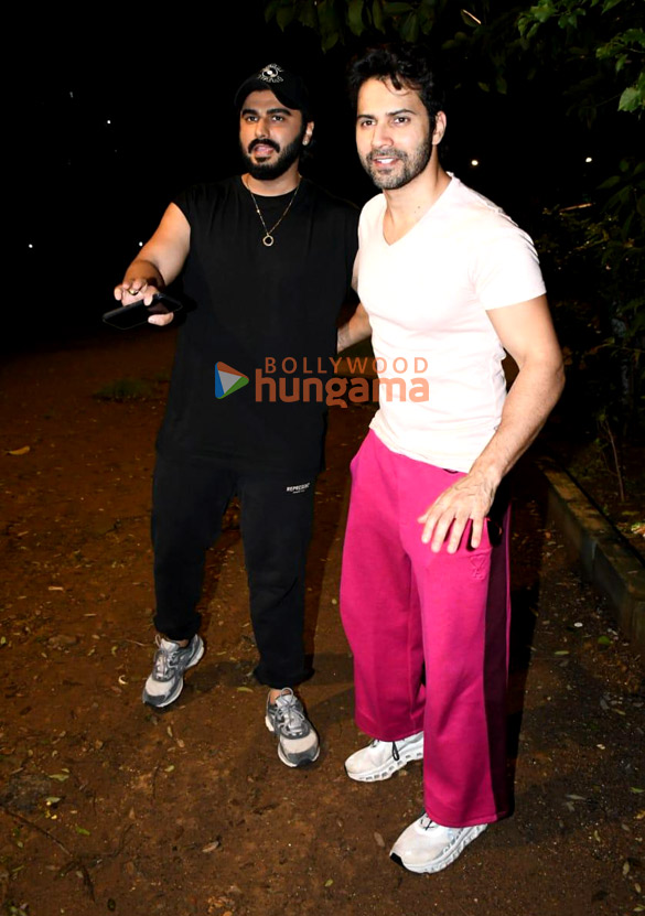 photos arjun kapoor and varun dhawan snapped in bandra 1