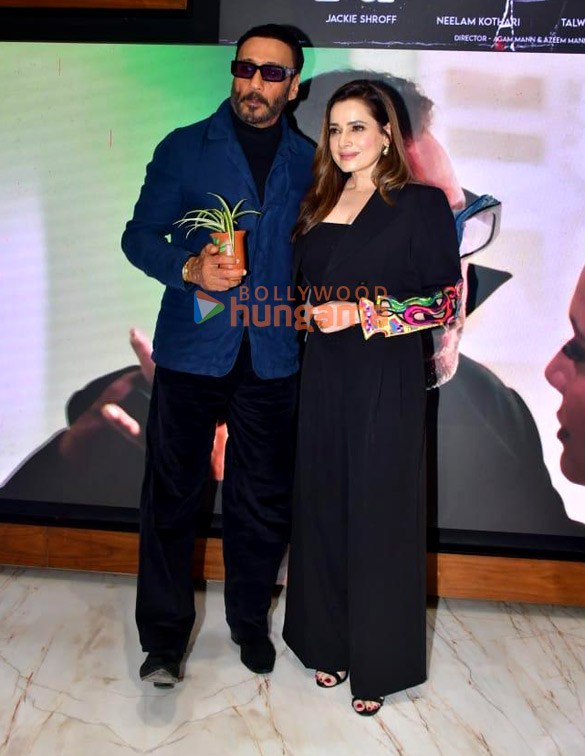 photos jackie shroff and neelam kothari snapped at t series office promoting their song tu 5
