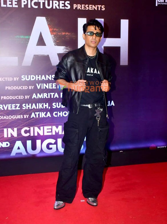 photos janhvi kapoor gulshan devaiah roshan mathew snapped at the trailer launch of their film ulajh 5