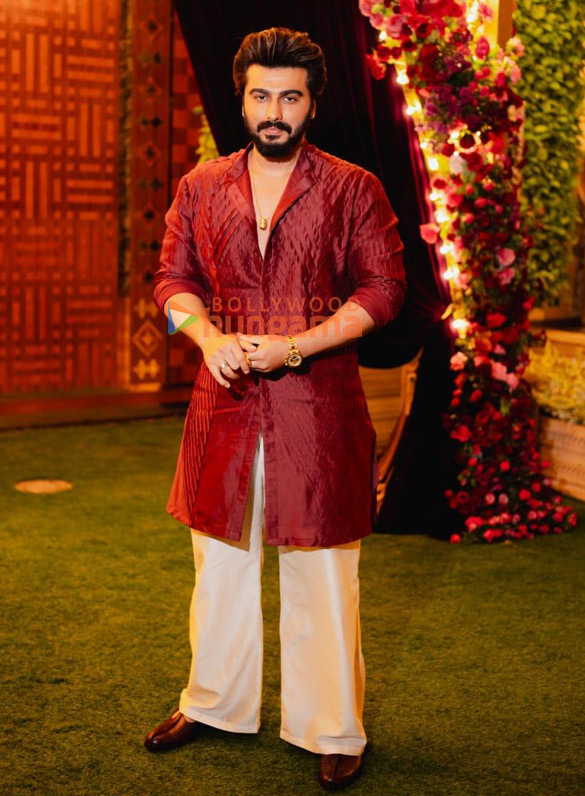 photos janhvi kapoor sara ali khan and others attend anant ambani and radhika merchants haldi ceremony 4