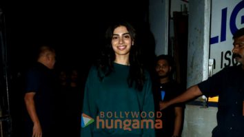 Photos: Khushi Kapoor snapped in Juhu