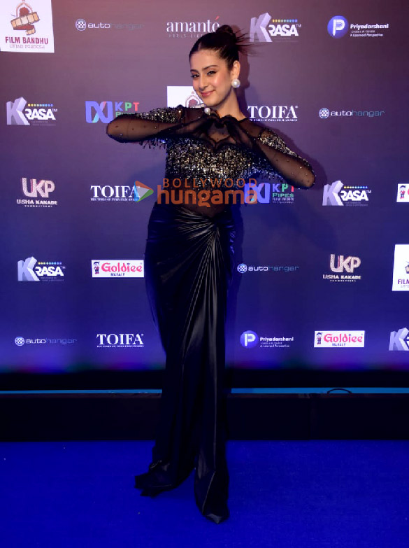 photos nushrratt bharuccha esha gupta fardeen khan and others at the times of india films awards ott edition 2023 25