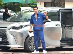 Photos: Ranbir Kapoor snapped at Sanjay Leela Bhansali’s house in Versova