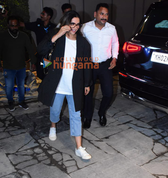photos ranveer singh and deepika padukone snapped at pvr juhu 6