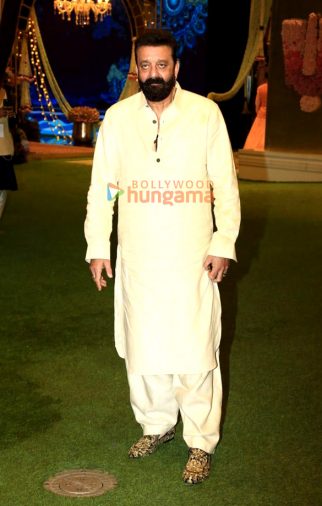 Photos: Sanjay Dutt, Ranveer Singh, Janhvi Kapoor and others attend Anant Ambani and Radhika Merchant’s mehendi ceremony