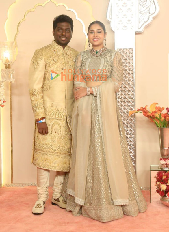photos shah rukh khan salman khan aishwarya rai bachchan amitabh bachchan janhvi kapoor ananya panday john cena sara ali khan and others attend the wedding ceremony of anant ambani and radhika 14
