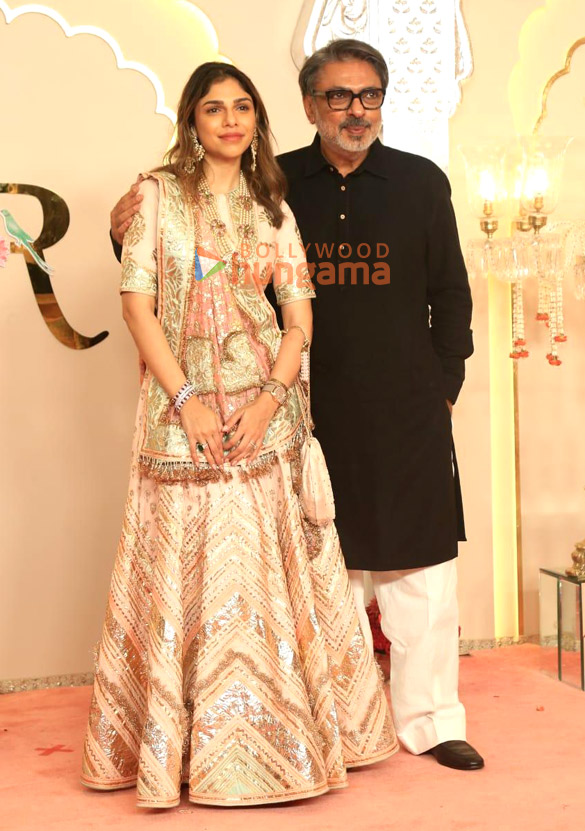 photos shah rukh khan salman khan ananya panday john cena sara ali khan and others attend the wedding ceremony of anant ambani and radhika merchant 1123 12 photos shah rukh khan salman khan ananya panday john cena sara ali khan and others attend the wedding ceremony of anant ambani and radhika merchant 1123 12