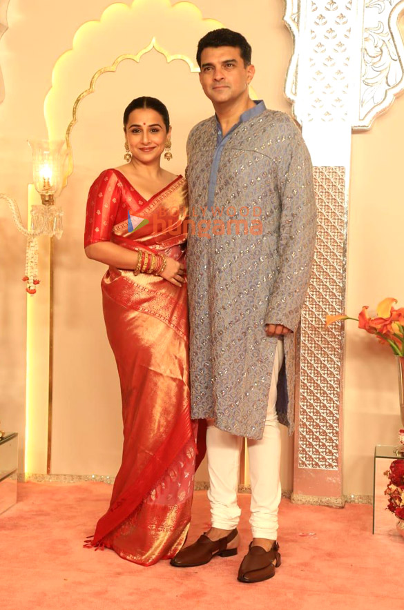 photos shah rukh khan salman khan ananya panday john cena sara ali khan and others attend the wedding ceremony of anant ambani and radhika merchant 1123 3