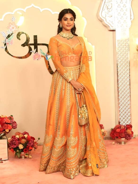 photos shah rukh khan salman khan ananya panday john cena sara ali khan and others attend the wedding ceremony of anant ambani and radhika merchant 1123 4