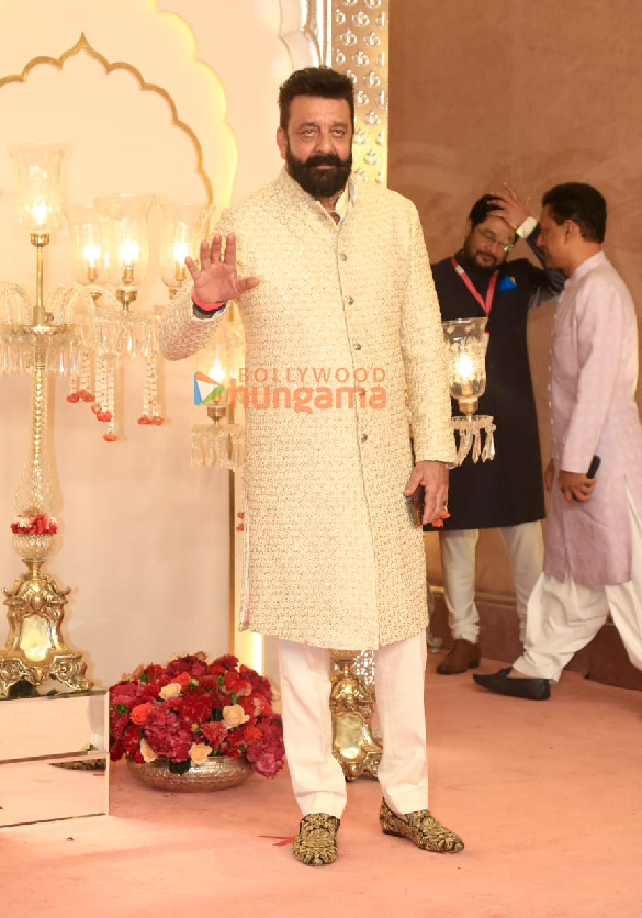 photos shah rukh khan salman khan ananya panday john cena sara ali khan and others attend the wedding ceremony of anant ambani and radhika merchant 1145 3 photos shah rukh khan salman khan ananya panday john cena sara ali khan and others attend the wedding ceremony of anant ambani and radhika merchant 1145 3