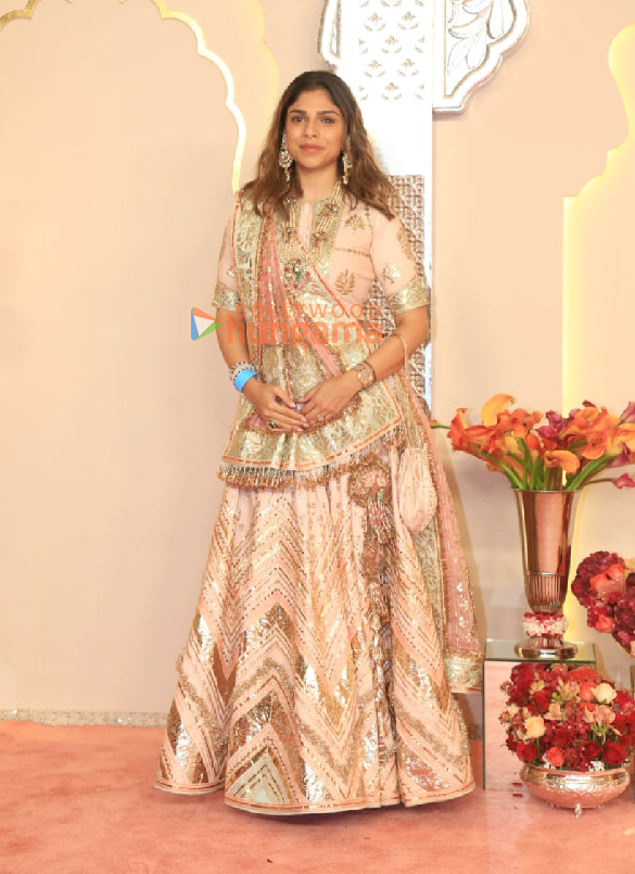 photos shah rukh khan salman khan ananya panday john cena sara ali khan and others attend the wedding ceremony of anant ambani and radhika merchant 1489 9