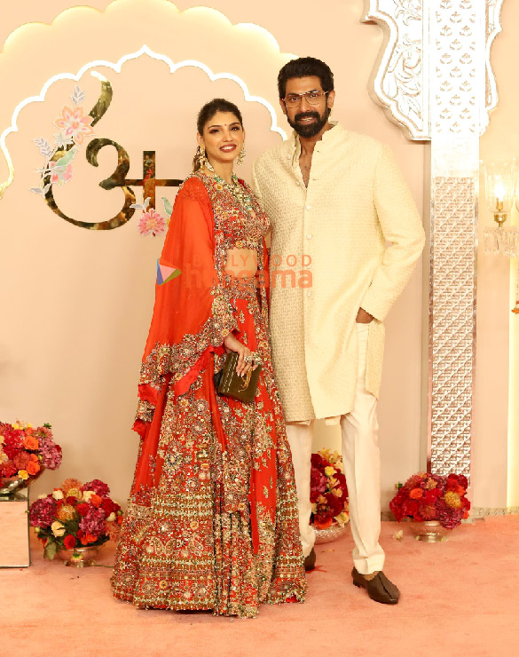 photos shah rukh khan salman khan ananya panday john cena sara ali khan and others attend the wedding ceremony of anant ambani and radhika merchant 9100 2 photos shah rukh khan salman khan ananya panday john cena sara ali khan and others attend the wedding ceremony of anant ambani and radhika merchant 9100 2