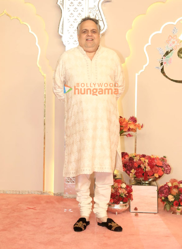 photos shah rukh khan salman khan ananya panday john cena sara ali khan and others attend the wedding ceremony of anant ambani and radhika merchant 947 2 photos shah rukh khan salman khan ananya panday john cena sara ali khan and others attend the wedding ceremony of anant ambani and radhika merchant 947 2