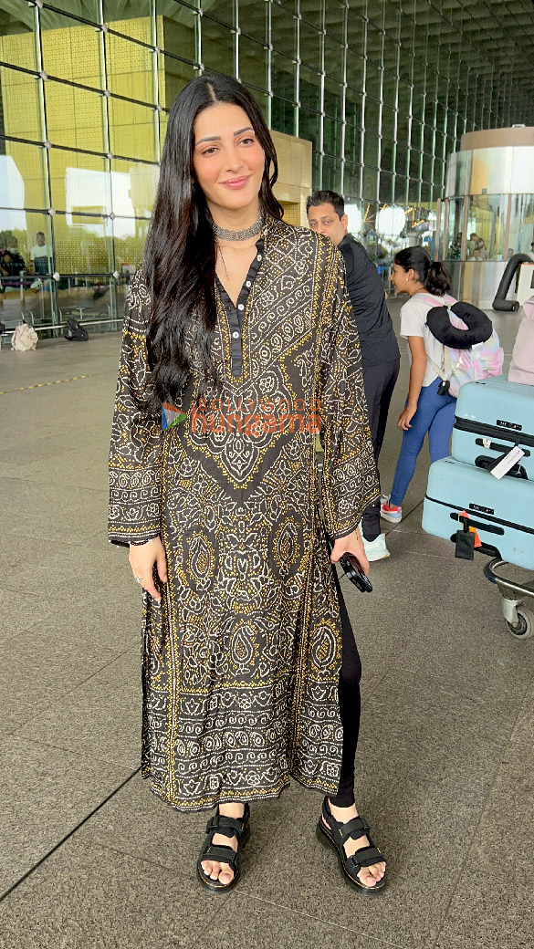 photos shruti haasan neha bhasin and divyanka tripathi snapped at the airport 1
